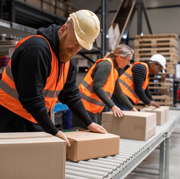 Learn more about how the American Express Corporate Program supports the manufacturing industry