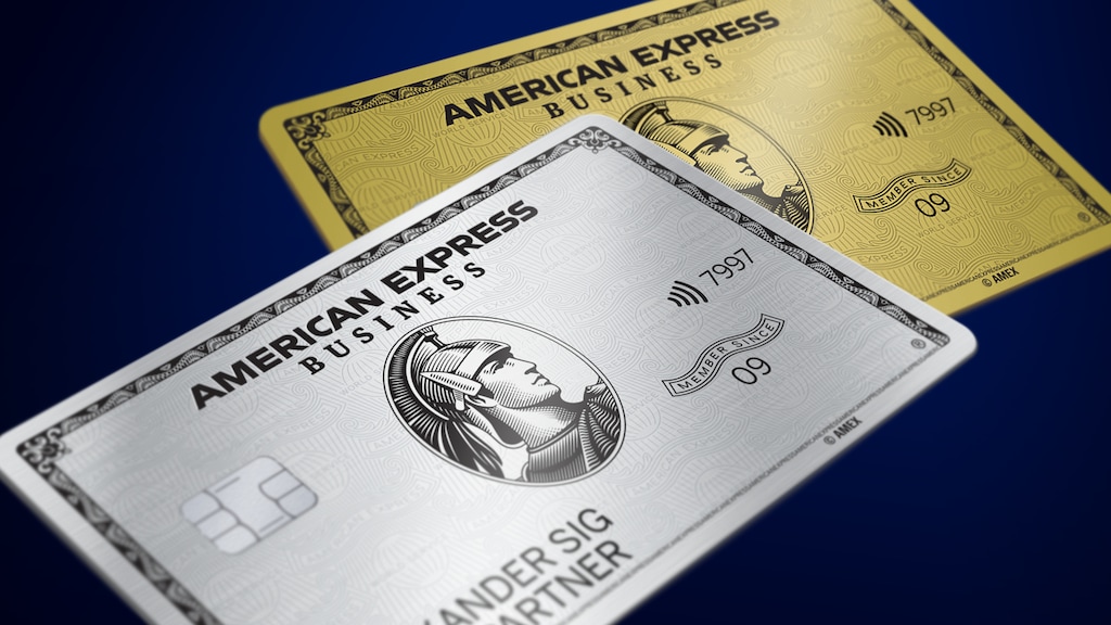 Darstellung der American Express Business Platinum Card und der American Express Business Gold Card untereinander.  