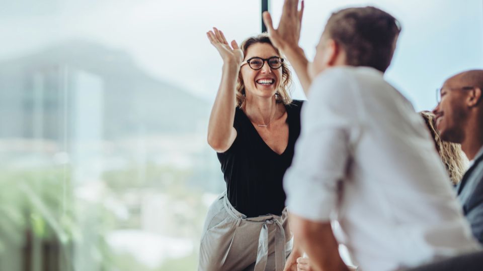 5-Strategies-for-Senior-Executives-to-Bolster-Competitive-Advantage