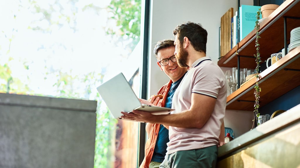 how-to-use-the-return-on-assets-formula-to-make-better-business-decisions-hero - 1
