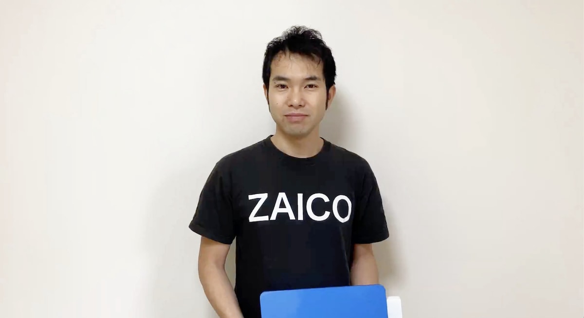2020年、モノを載せておくだけで自動的に在庫数を計測してくれるIoT重量計「ZAICON」を公開した頃の田村氏