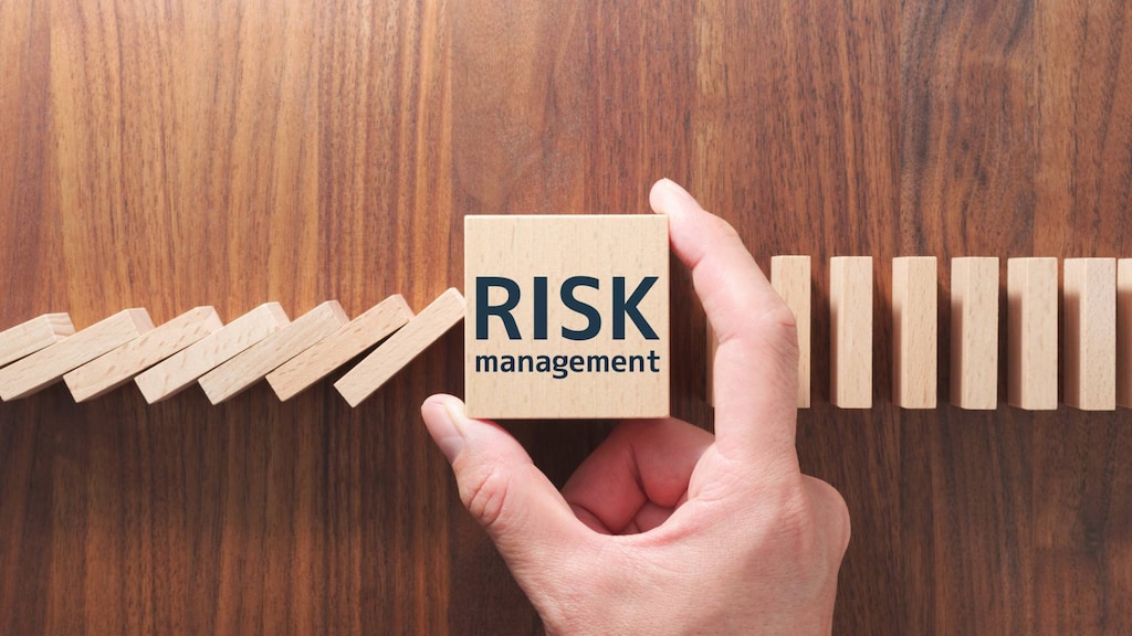 リスクマネジメントとは？必要なリスク対応とプロセスについて解説