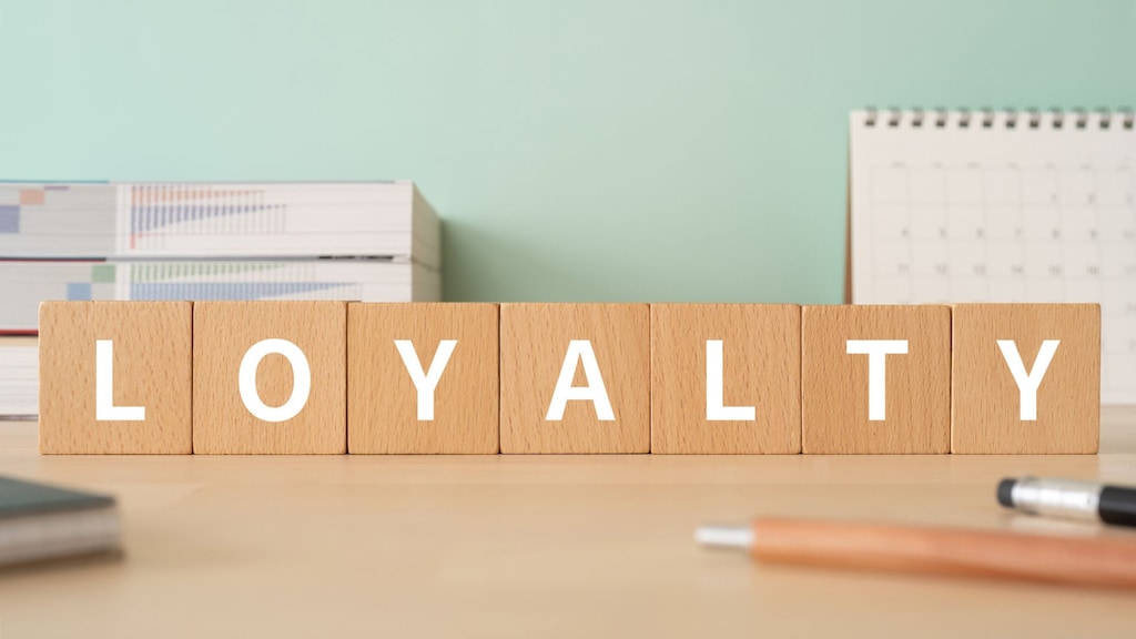 Loyalty（ロイヤリティ）とは？Royaltyとの違いや高めるメリットを紹介