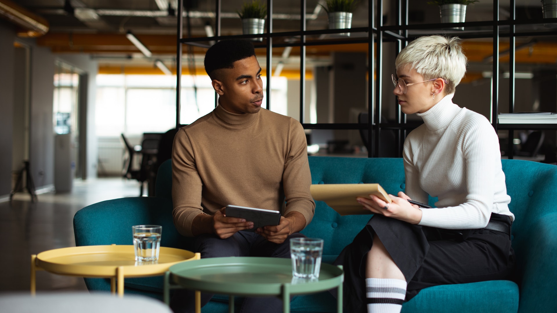 Small-Business Marketing: Should I Hire In-House or Outsource?