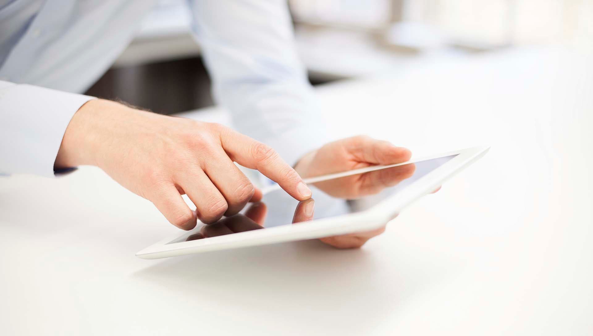 4 Ways Business Leaders Are Using AI in 2023 and Beyond