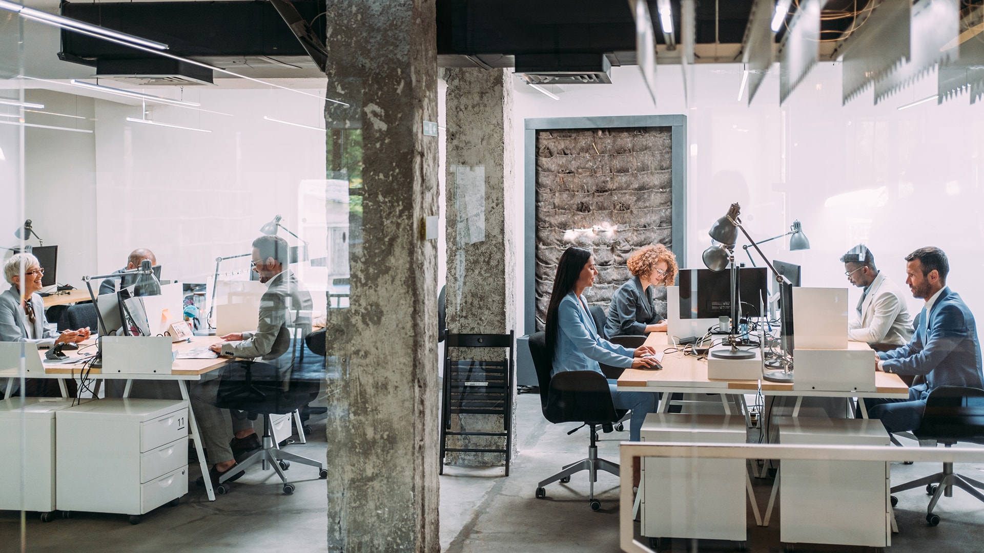 Offshore Outsourcing: What It Is and Pros & Cons