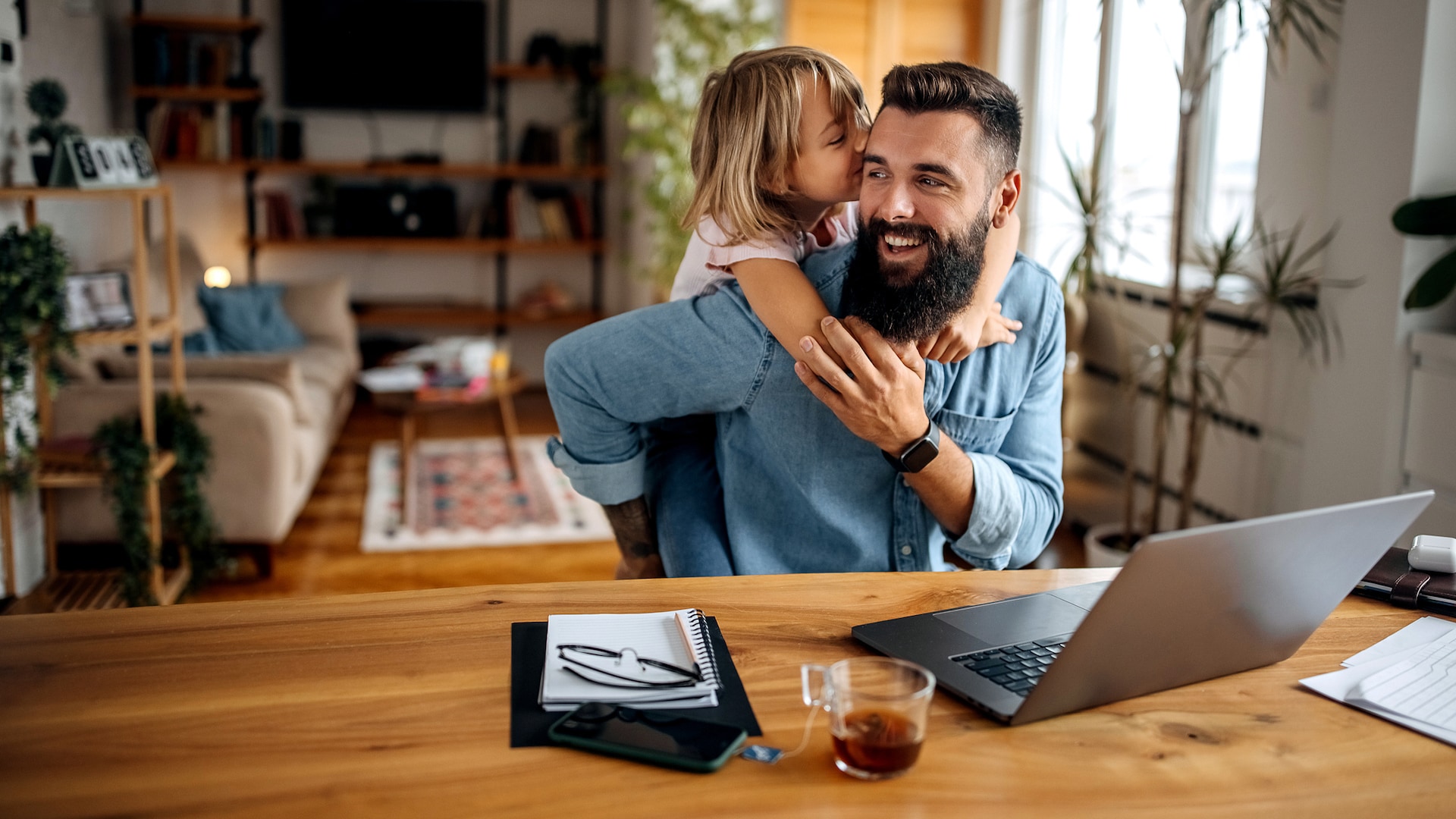 5 Essential Tips for Starting a Side Hustle at Home