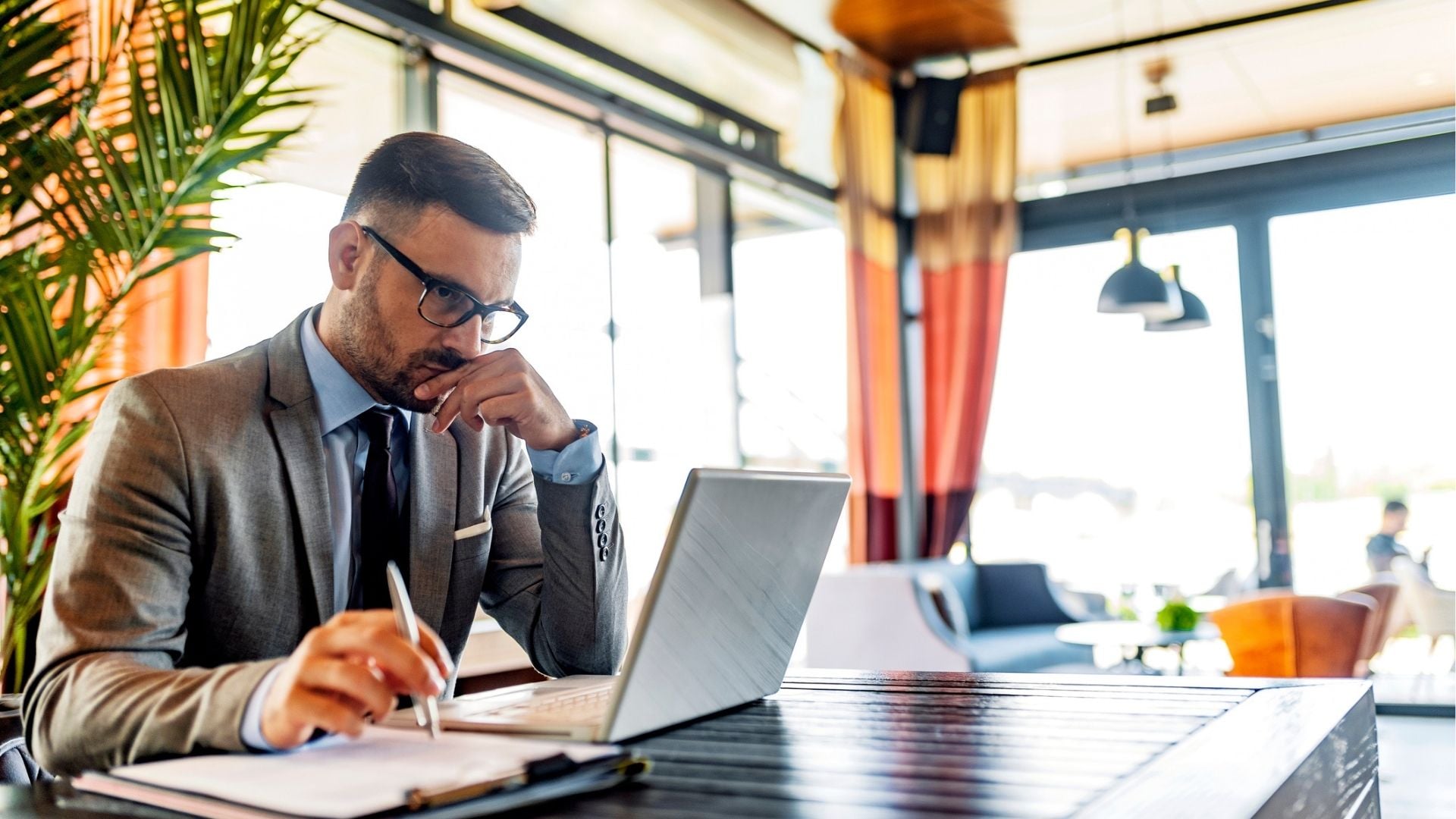 7 Options to Help Optimize Business Travel Expense Reporting