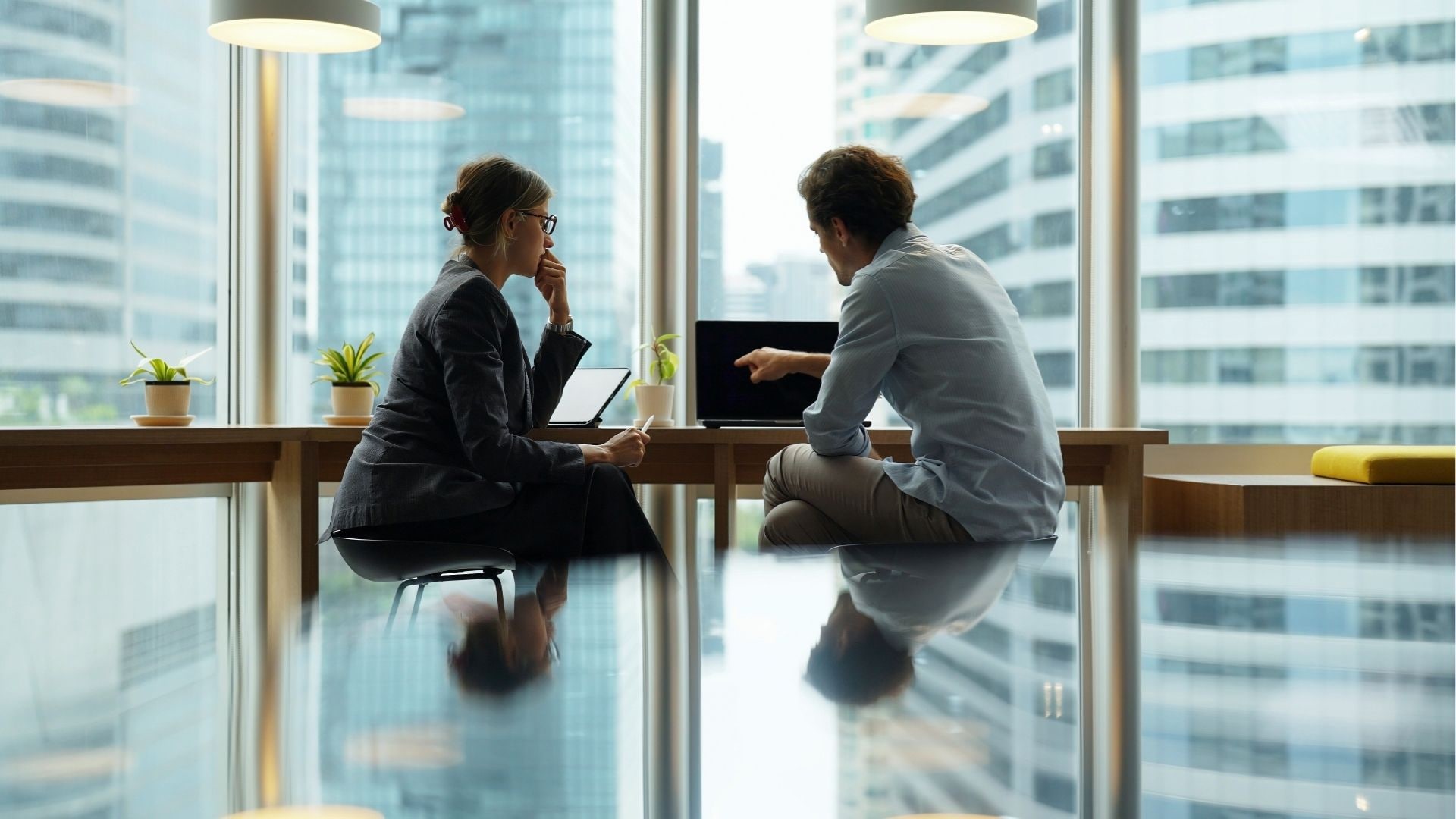 Effective Expense Policies for Every Stage of Growth