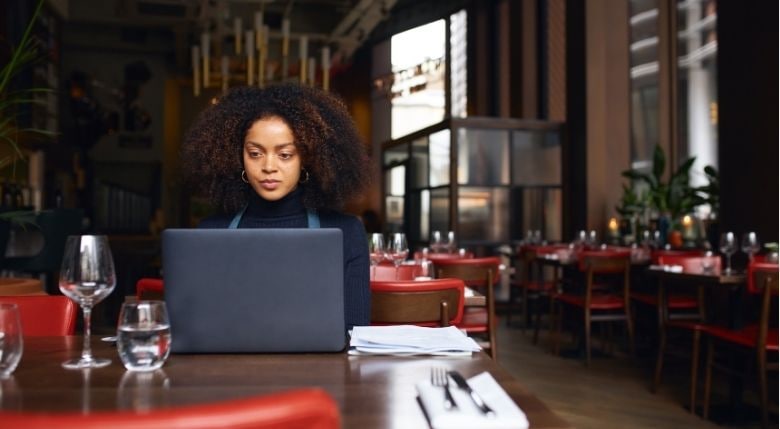 Reasons to Consider Opening a High-Yield Business Savings Account