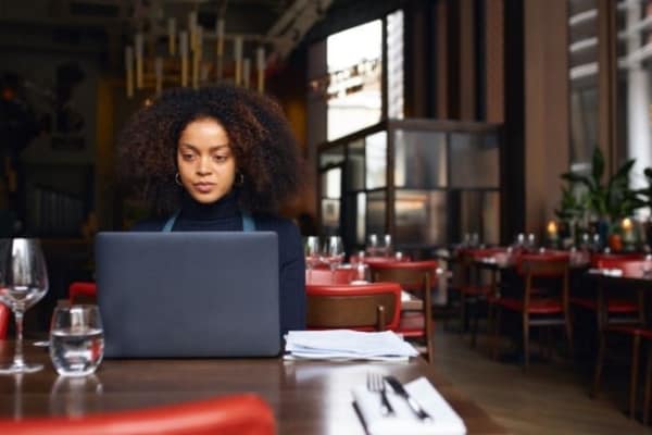 Reasons to Consider Opening a High-Yield Business Savings Account