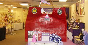 4 Trade Show Advertising Ideas To Attract Visitors
