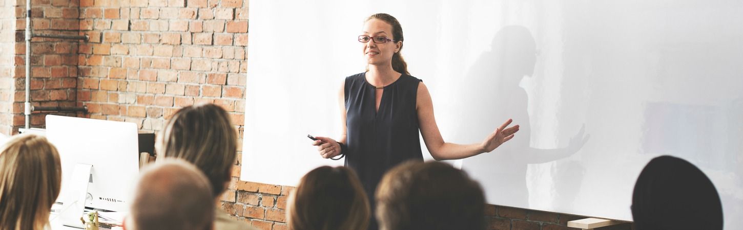 5 Public Speaking Tips From the Pros
