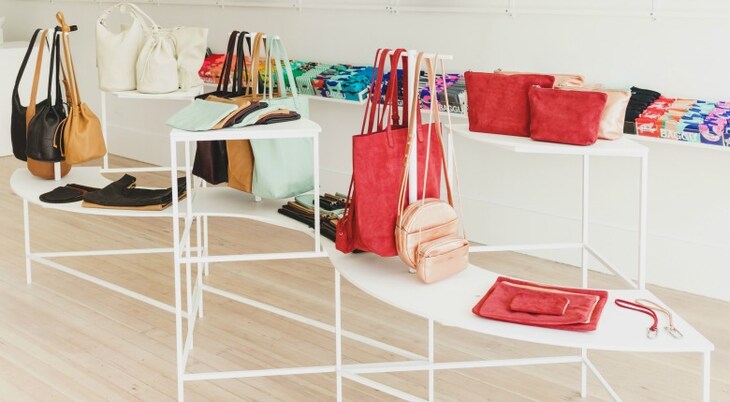 American Express Open This is a mobile app and customized for both the android and ios users. american express open